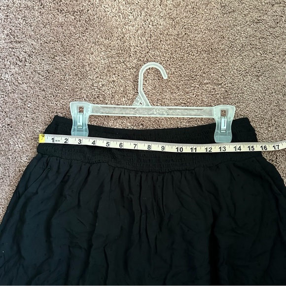 Mini smocked torrid skirt - Picture 4 of 8